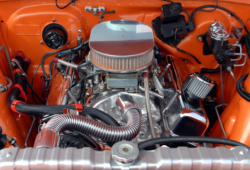 garagiste-RIANS-min_car-engine-1738309